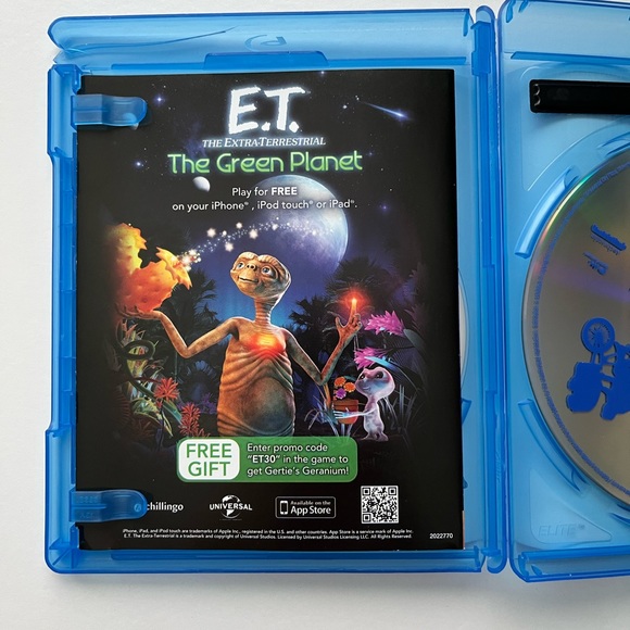 E.T. The Extra-Terrestrial Anniversary Edition Blu-ray Disc - Picture 6 of 10
